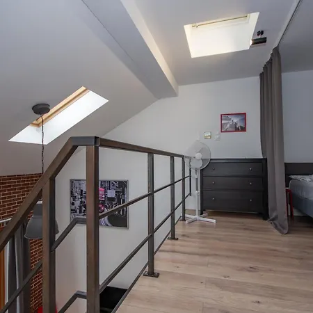 Inpoint Modern Loft - Centre Lazarza St 13 Self Check-in Appartement